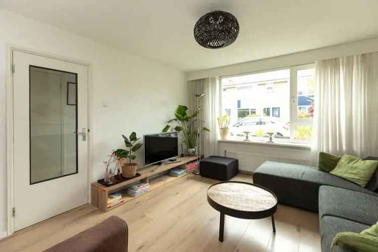 Huis te koop Hilversum: 3 Slaapkamers, Tuin, 2 Schuren