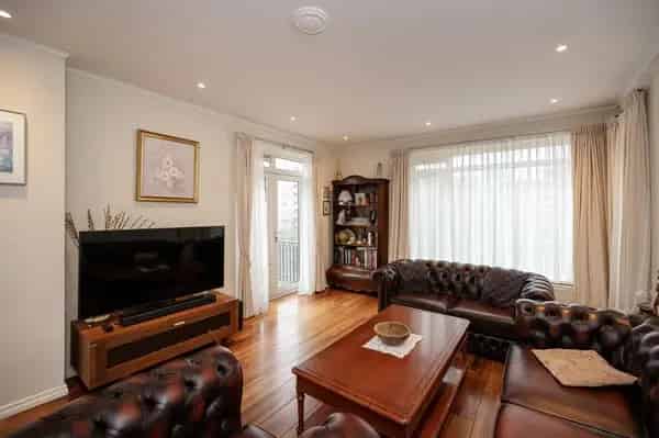 Appartement Amsterdam-Zuid Catharina van Rennesstraat