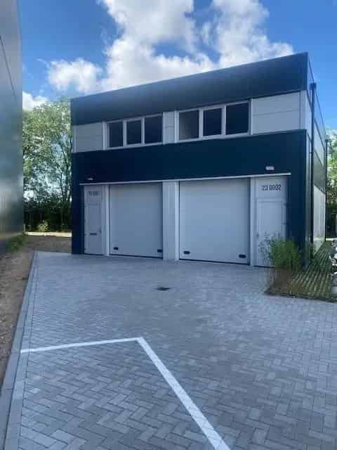 Bedrijfsunit te huur Velsen-Noord 55m2