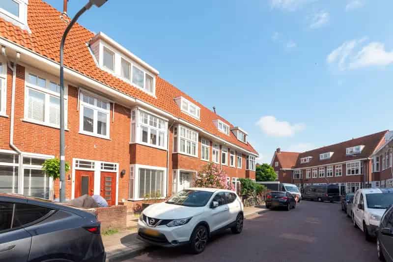 bovenwoning Haarlem Amsterdamse Buurt dakterras 2 slaapkamers