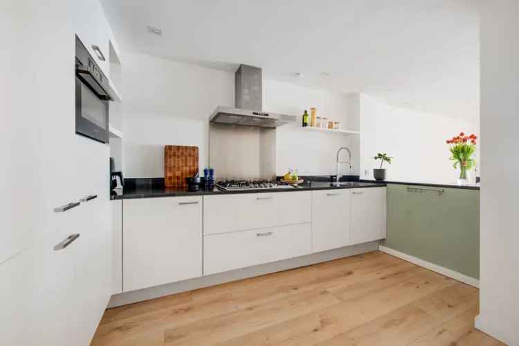 Moderne Benedenwoning Haarlem Nabij Station en Centrum