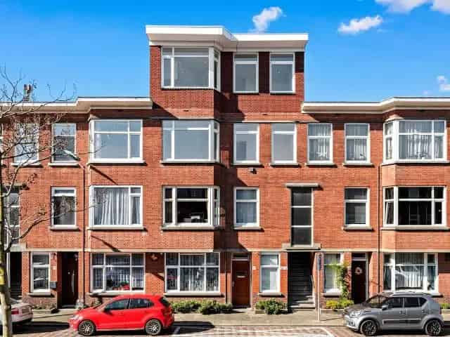 Luxe Dubbele Bovenwoning te Koop in Den Haag
