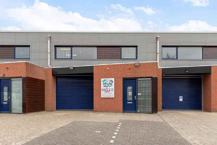 Bedrijfshal te koop Alphen aan den Rijn 334m2