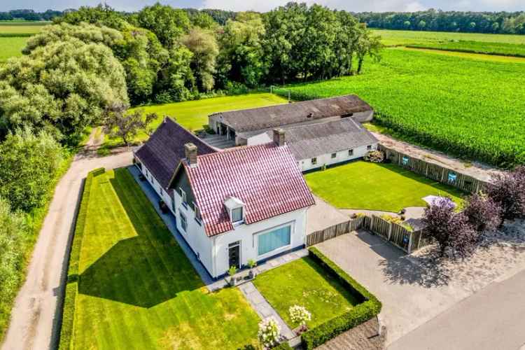 Vrijstaande woning met aanleunwoning Gastel