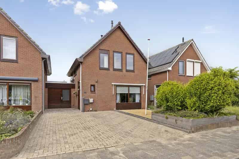 Huis Te Koop , 18, Fabiusstraat, Melissant, Zuid-Holland