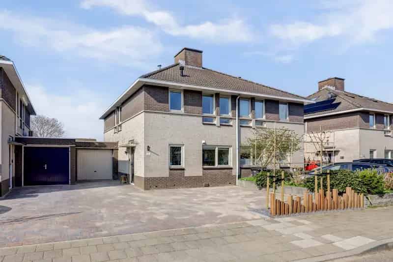 Luxe Tweekapper Duiven Aan Het Water - Instapklaar