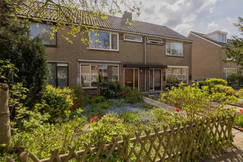 Huis te koop Kwintsheul 3 slaapkamers moderne woning starterslening