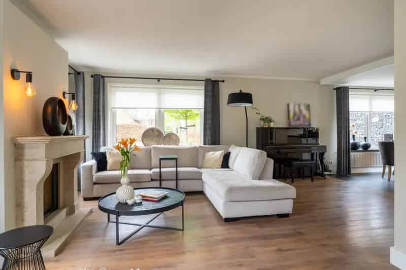 Huis Te Koop , 1, Hugo de Grootstraat, Poederoijen, Gelderland