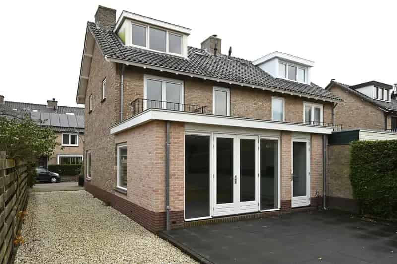 Royale Twee Onder Een Kapwoning Loosdrecht