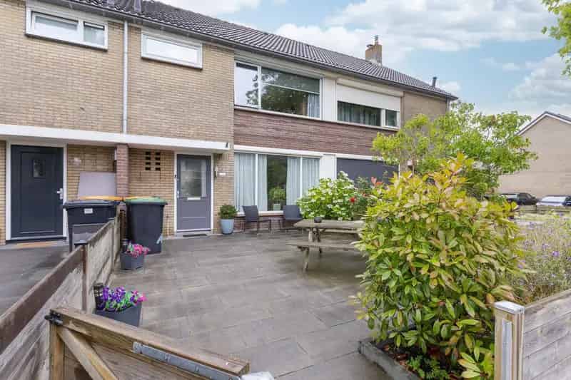 Ruime Tussenwoning 4 Slaapkamers Bovenkarspel