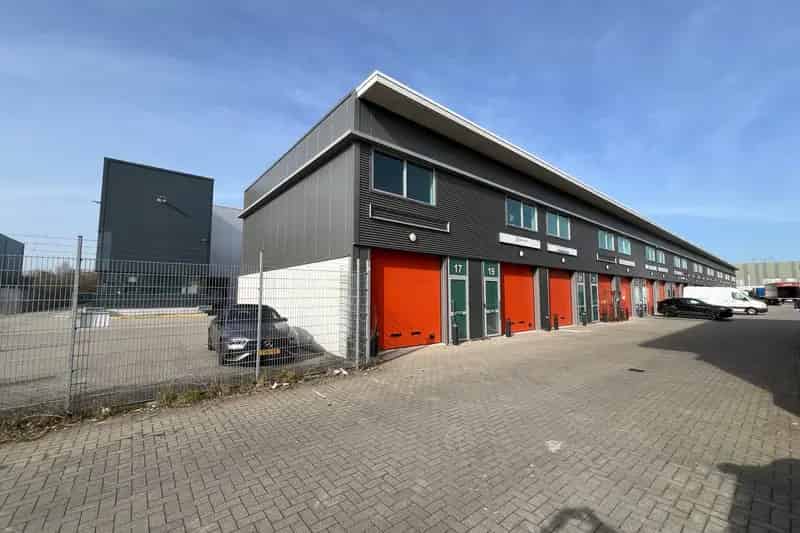 Bedrijfshal Ridderkerk te Huur Cornelisland A15 A16