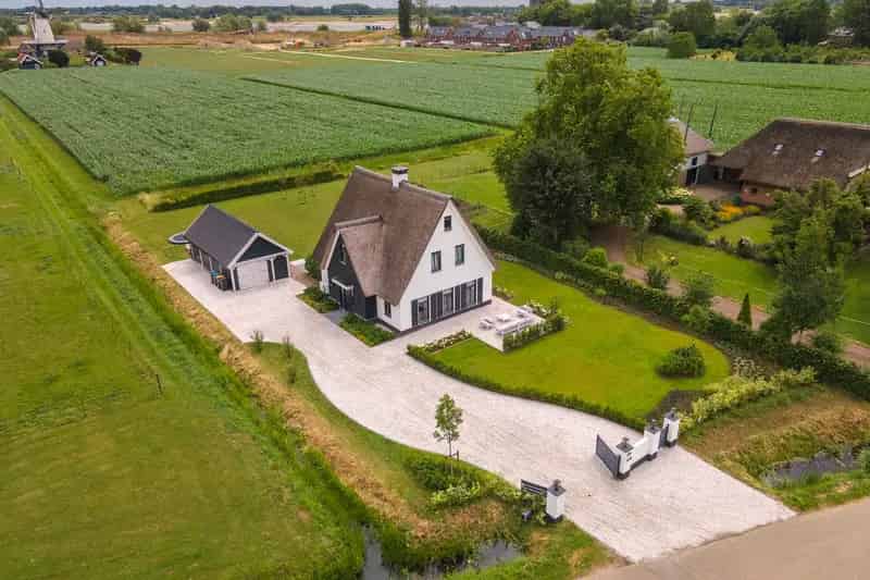Luxe Rietgedekte Villa 1867m2  Gasloos A+++