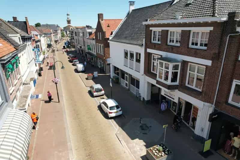 Winkel te Huur Steenbergen Centrum 95m² A1 Locatie