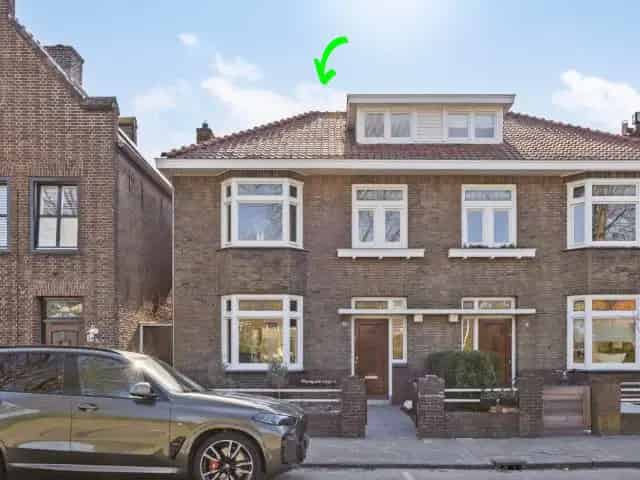 Te Koop Roosendaal Spoorstraat 26: Gerenoveerde woning met 4 slaapkamers