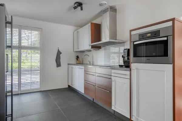Amersfoort - Instapklare Tussenwoning 4 Slaapkamers 118m2