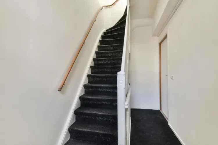 2 Kamer Appartement Kralingen 38m2 Frans Balkon Eigen Grond