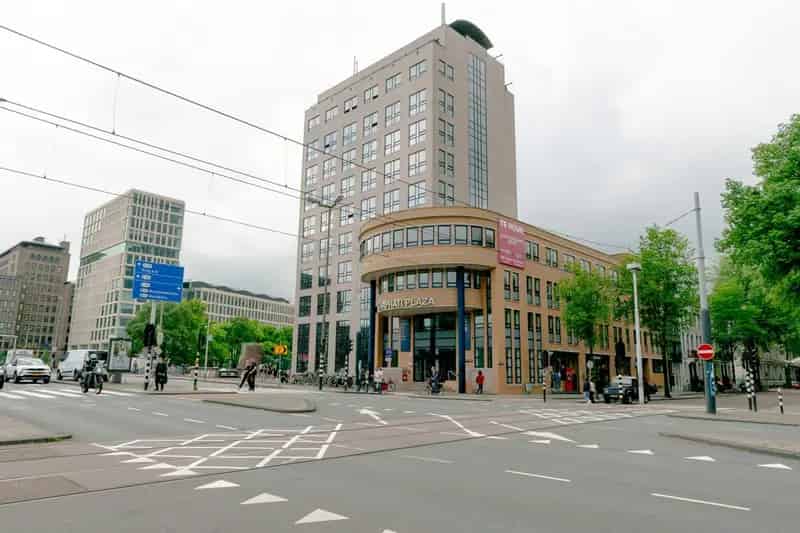 Kantoor te huur Amsterdam Rhijnspoorplein: Gedeelde ruimte met startup