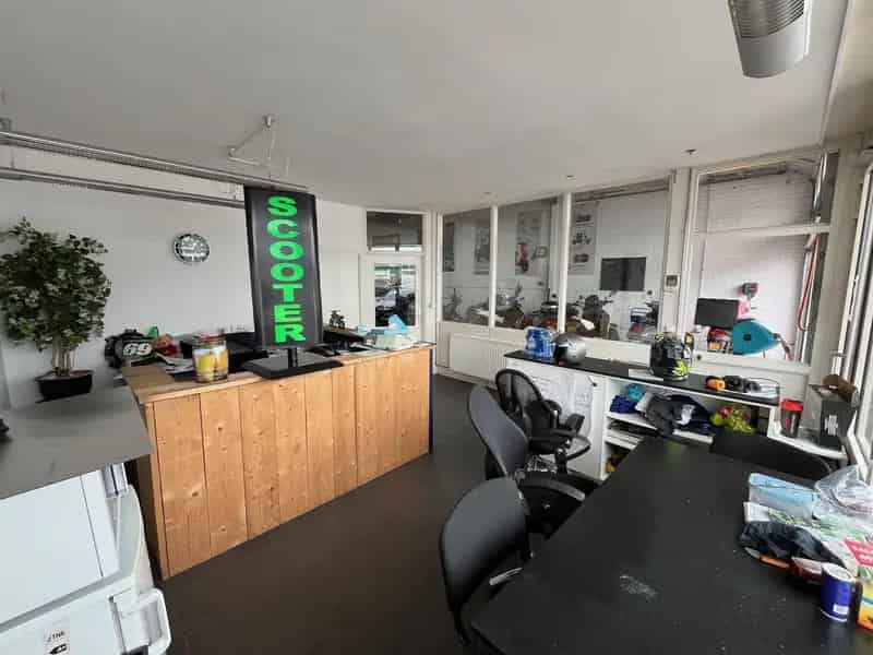 Bedrijfshal Weesp | Zoek bedrijfshallen te huur: Pampuslaan 224 1382 JS Weesp 