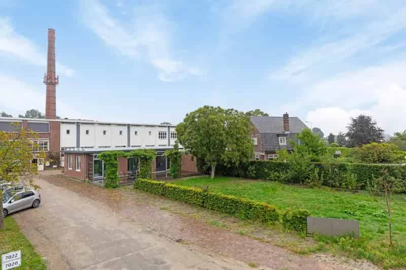 Kantoorruimte te koop Leunen 212m2