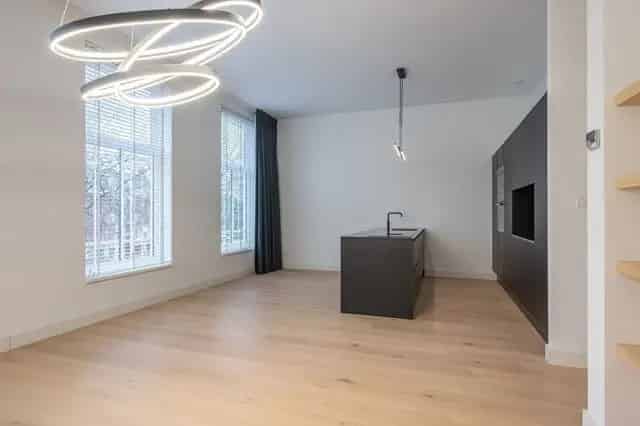 Bovenwoning Rotterdam 98m2 3 Kamers 1900