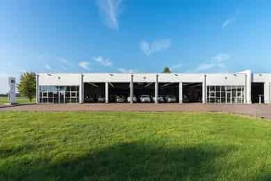 511 m2 Bedrijfsruimte te Huur Doenrade Showroom Werkplaats Kantoren