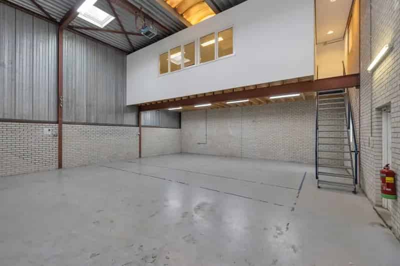 Bedrijfshal te Huur Hoofddorp 200m2