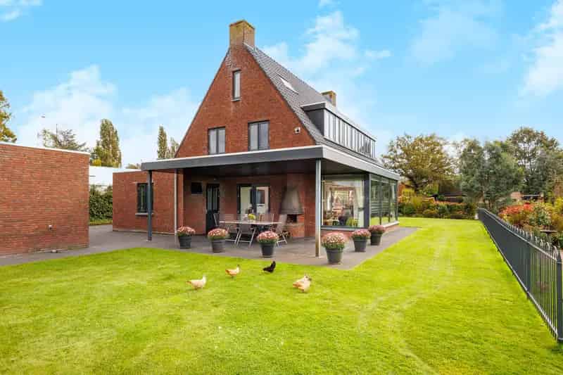 Vrijstaand Landhuis Kaatsheuvel 5 Slaapkamers Bijgebouw Tuin