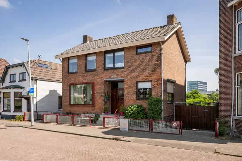 Huis te koop Rotterdam: Vrijstaande woning aan de Rotte