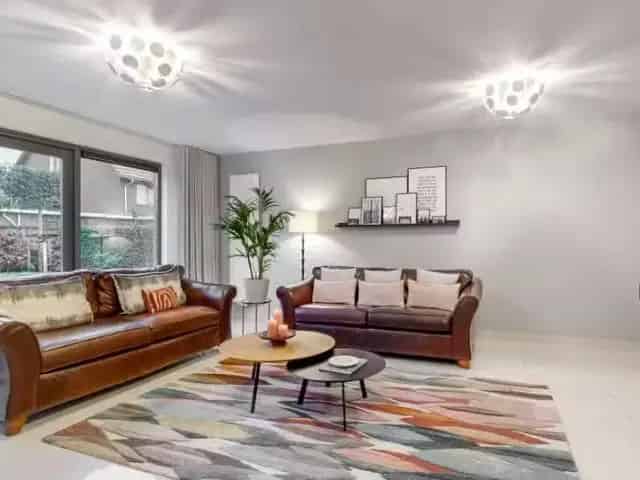 Twee Onder Een Kap Woning Westwijk 195m2