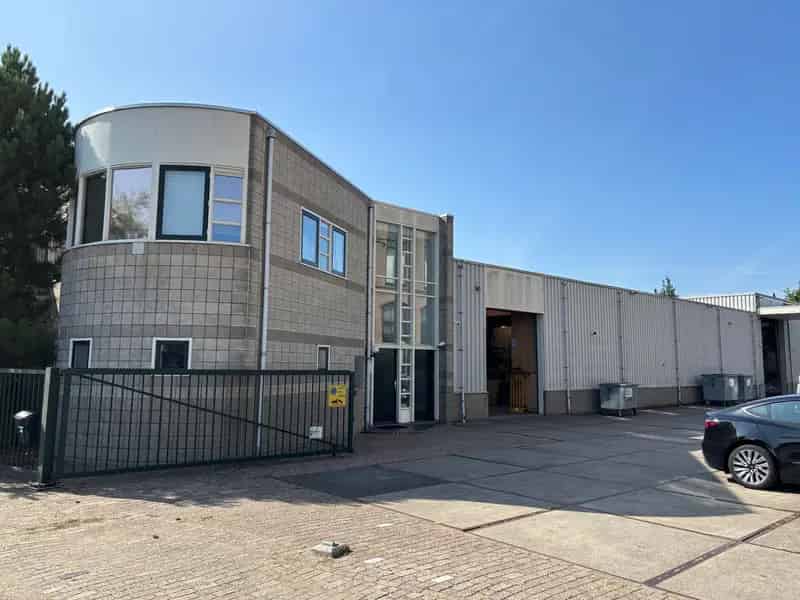 Bedrijfshal Wormer | Zoek bedrijfshallen te huur: Veerdijk 44 1531 MS Wormer 