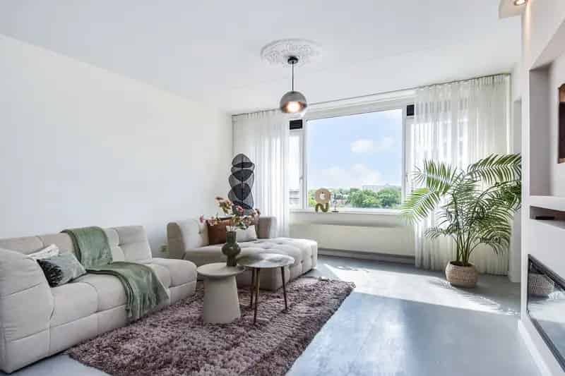 Modern 3-kamerappartement Rijswijk boven winkelcentrum