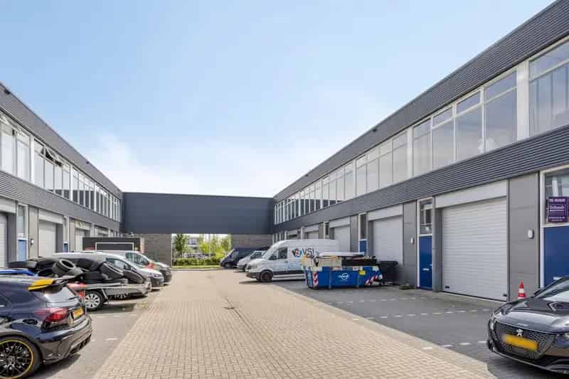 Bedrijfshal te koop Berkel en Rodenrijs 158m2