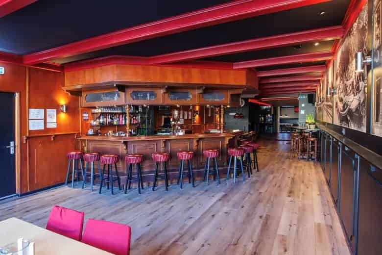 Horeca Pand te Koop Sint Annaparochie