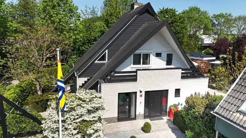 Huis Te Koop , 12, Dierick Boutsstraat, Axel, Zeeland