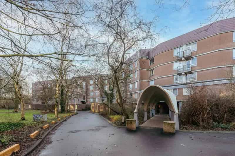 Ruim 3-kamerappartement Amsterdam Nellestein 89m²