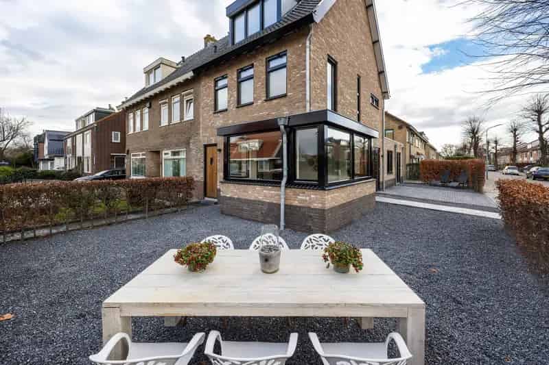 Appartement te koop Zwanenburg 78m	2 slaapkamers tuin parkeerplaats