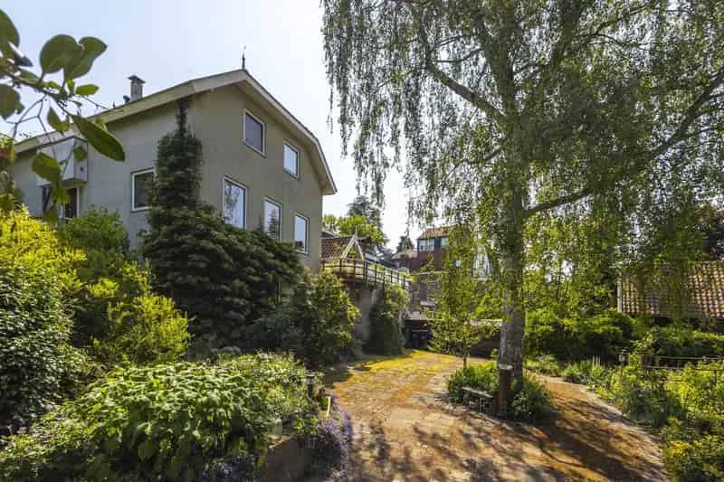 Vrijstaande woning Hardinxveld Giessendam 187m² Grote Garage