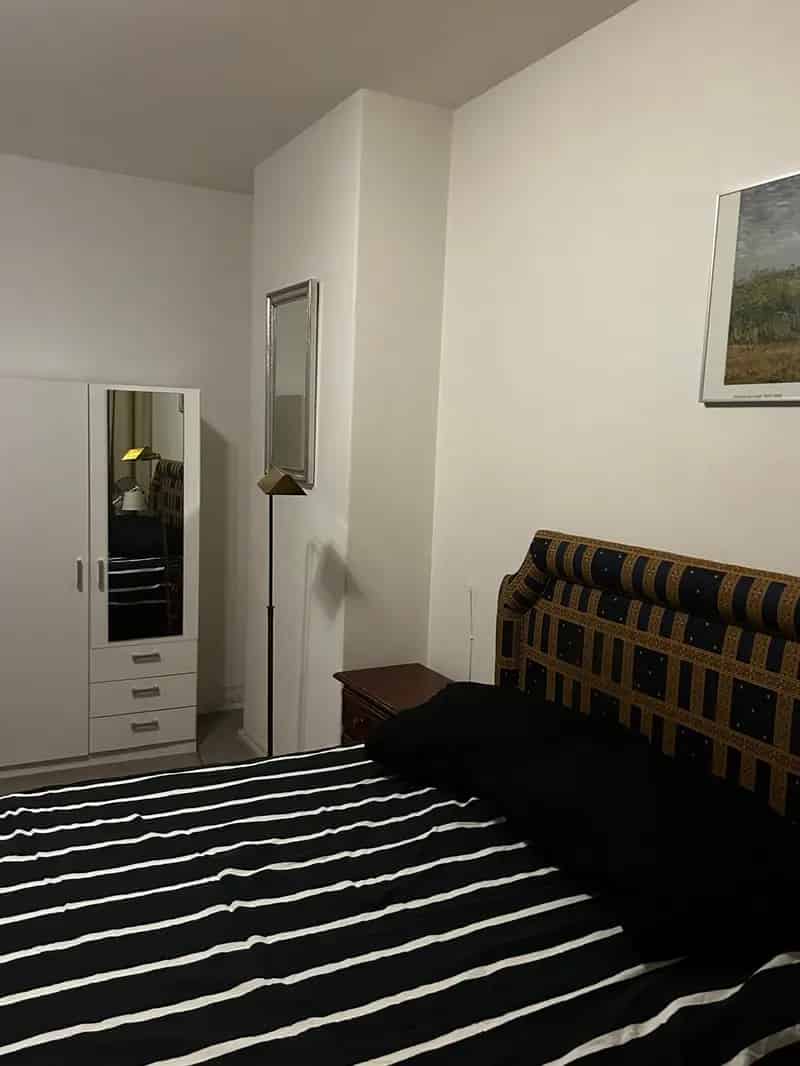 Kamer Amsterdam West Nabij Winkels en Openbaar Vervoer