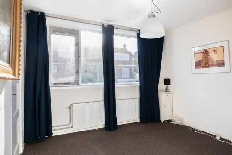 Tussenwoning Leiden 3 slaapkamers moderne keuken tuin