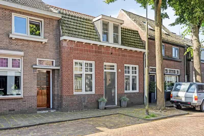 Huis te koop Oisterwijk: Instapklare woning met tuin