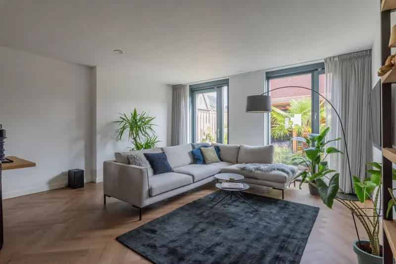 Gasloze Middenwoning Nijkerk 3 slaapkamers Tuin Veranda