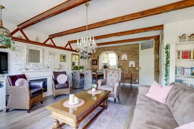 Huis te koop Hoogvliet 4 Kamer Eengezinswoning Boomgaardshoek