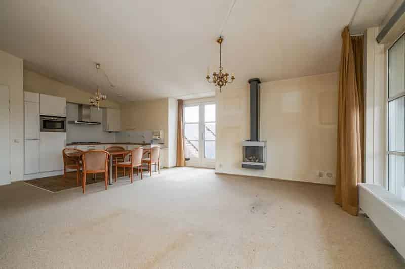 Appartement te koop Berkel en Rodenrijs: 3 kamers, parkeerplaats, centrum