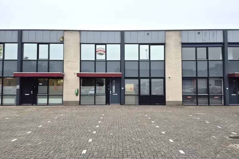 Bedrijfshal Purmerend 234m2 te Huur of Koop