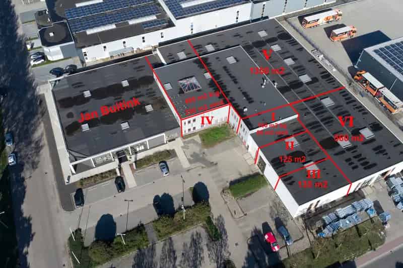 Bedrijfshal te Huur Genemuiden Showroom Kantoor Bedrijfsruimte