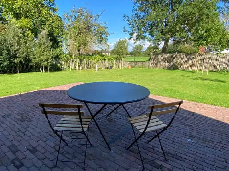 Cottagestijl woning nabij zee  3 slaapkamers 3 badkamers grote tuin