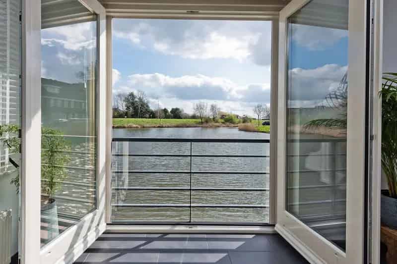 Appartement te koop Aalsmeer: 61m2 hoekappartement met nieuw keuken