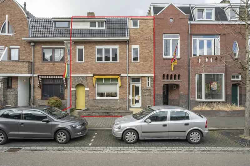 Ruim Woonhuis nabij Markt Geleen