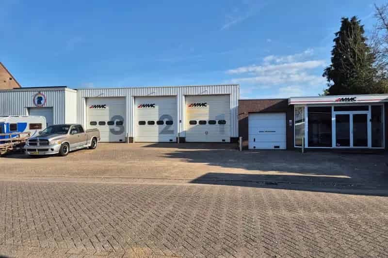 Bedrijfshal te Huur Someren Half Elfje 300m2 Kantoor Werkplaats