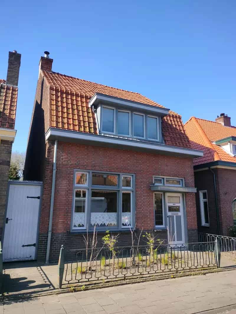 Vrijstaande woning Zandstraat 2 slaapkamers authentieke details